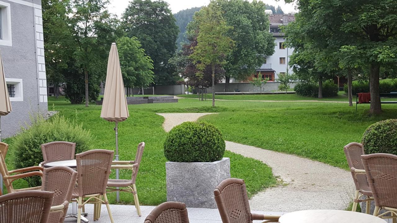 Pension Hochleitner Am Schlosspark 탐스베그 외부 사진